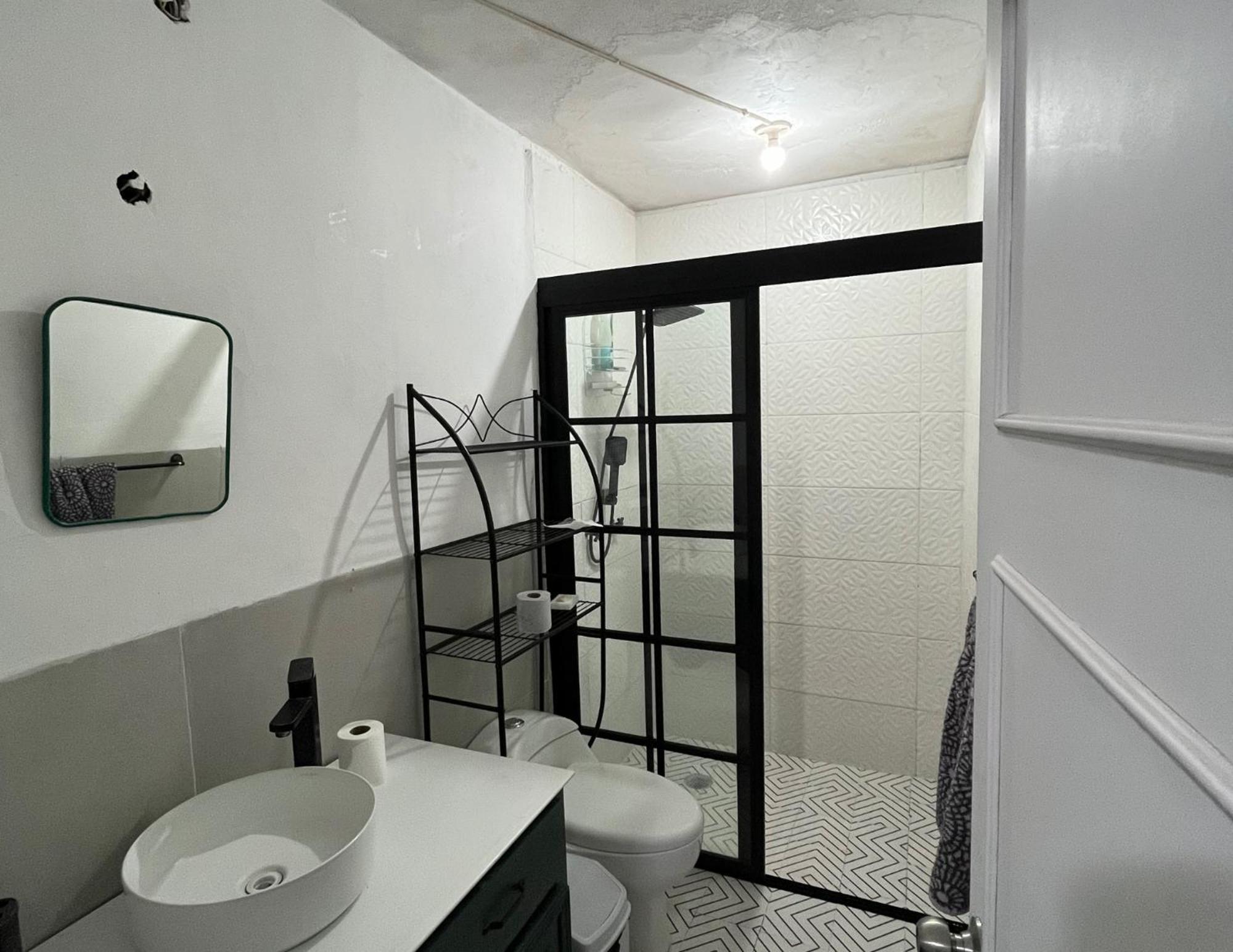 6 Venator House Boutique Aparthotel León Exteriör bild